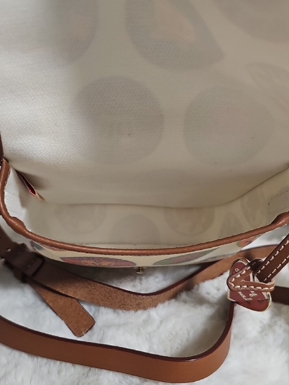 NWOT! Dooney & Bourke North South Crossbody - Picture 11 of 13